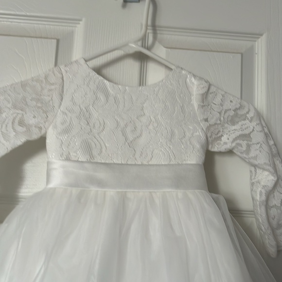 Dress - Picture 2 of 6